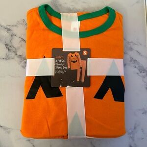 Men’s 2 Piece Pumpkin Sleep Set Long Sleeve Top & Fitted Pant. Size: S